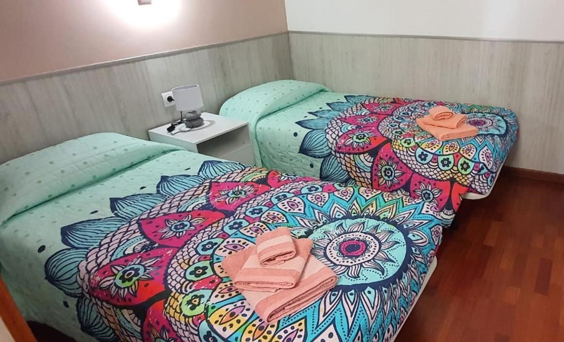 Apartamento Vilallonga Figueres  Buitenkant foto