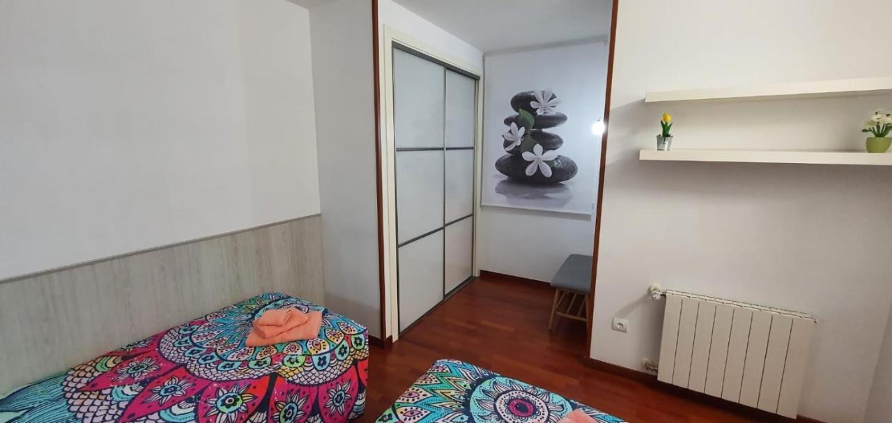 Apartamento Vilallonga Figueres  Buitenkant foto