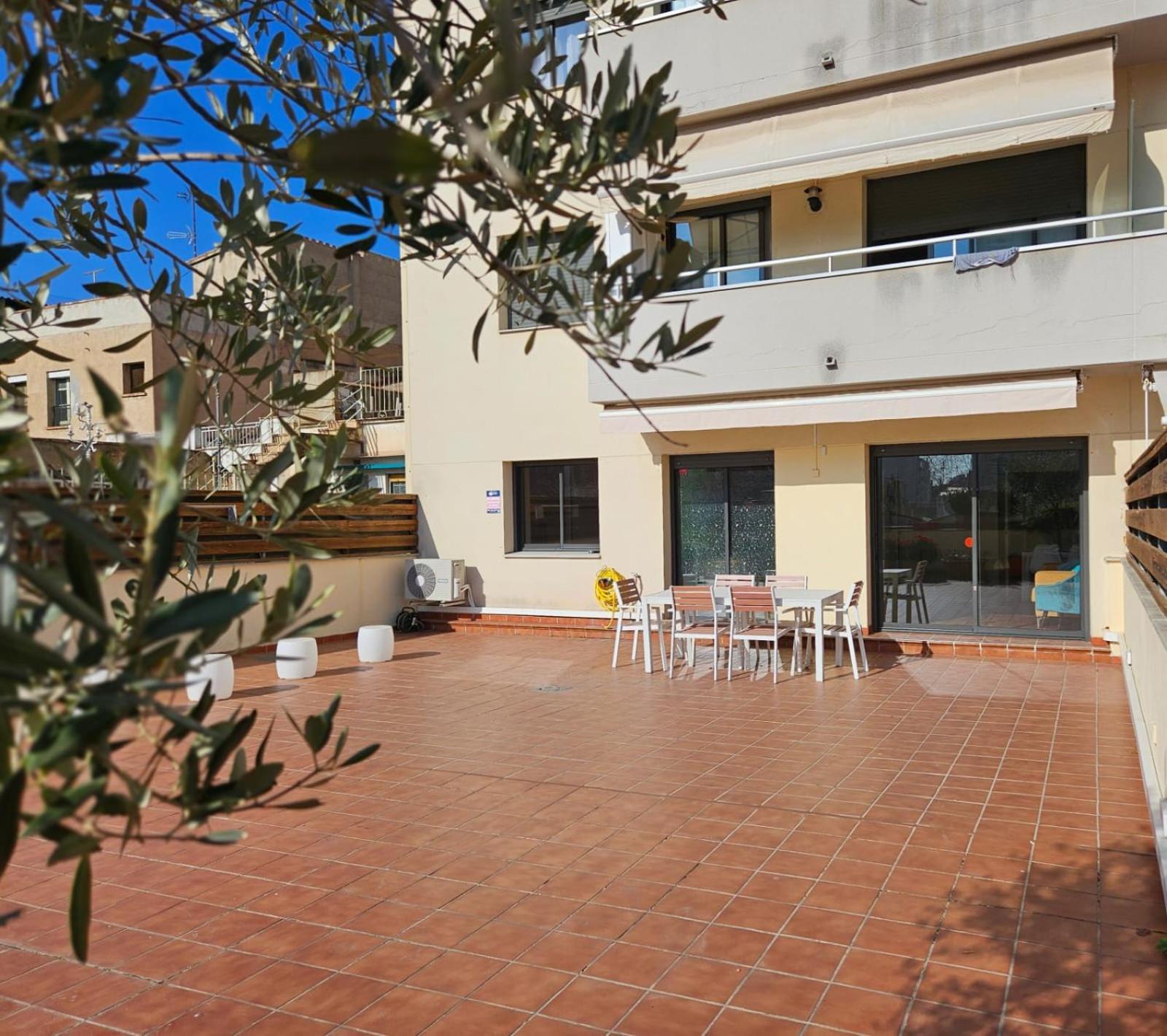 Apartamento Vilallonga Figueres  Buitenkant foto