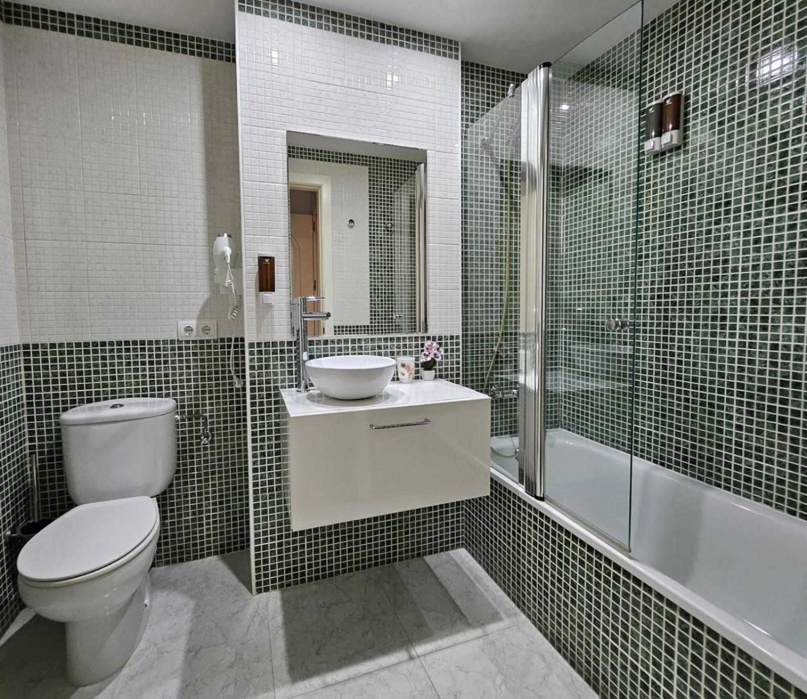 Apartamento Vilallonga Figueres  Buitenkant foto