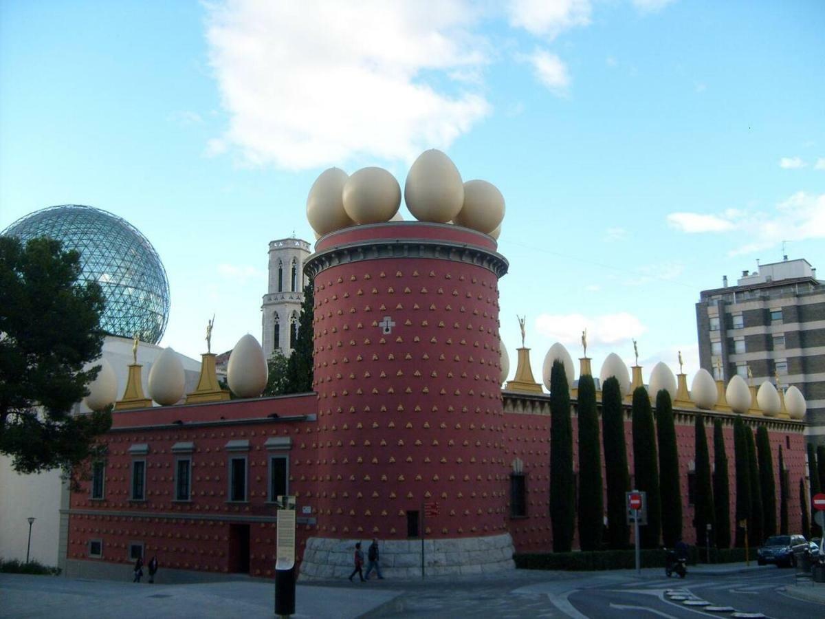 Apartamento Vilallonga Figueres  Buitenkant foto